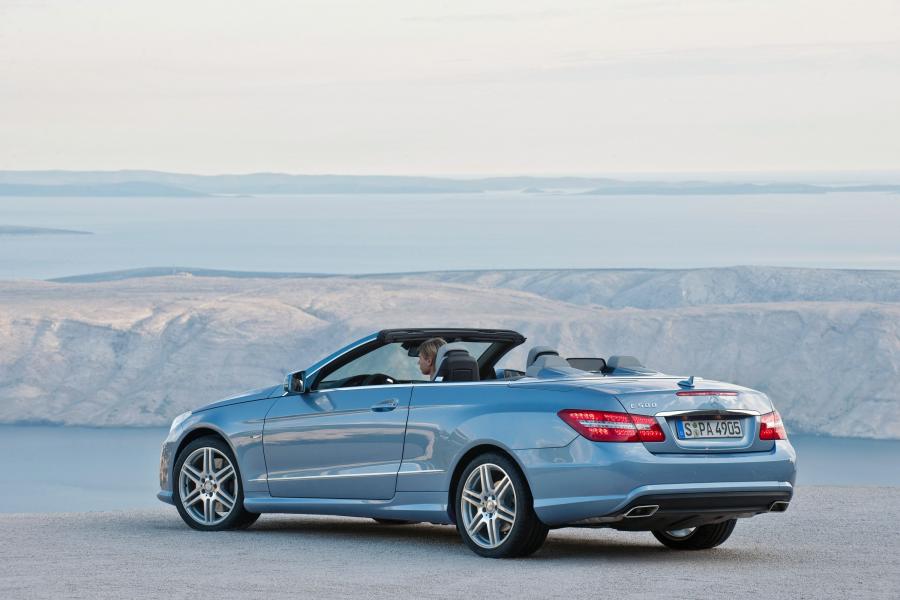  Mercedes-Benz E-Class Cabriolet 2010 года  (фото 33 из 143)